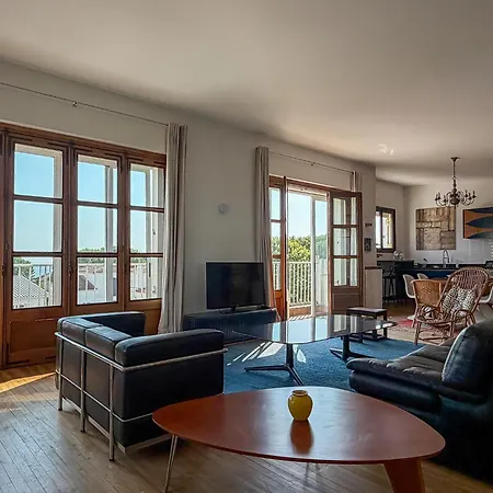 Apartment Superbe T4 Vue A Royan, 2 Min A Pied Des Plages Royan