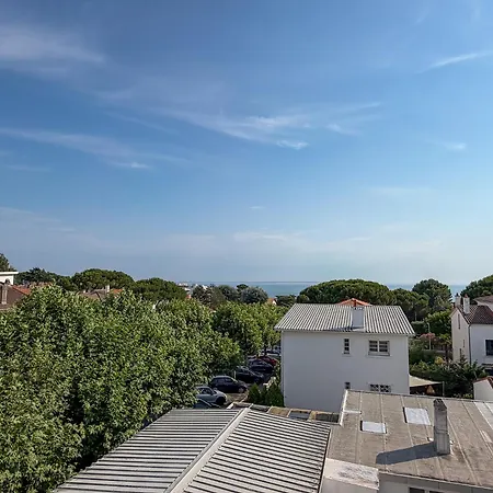 Apartment Superbe T4 Vue A Royan, 2 Min A Pied Des Plages
